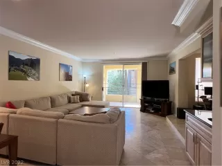 Photo #1: 2387439 Listing