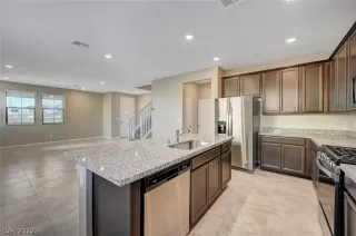 Photo #1: 2387456 Listing 