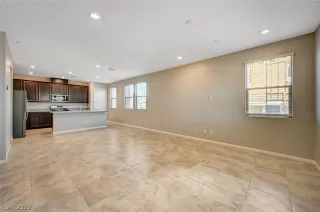 Photo #2: 2387456 Listing 