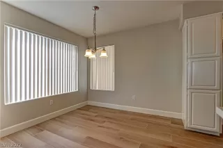 Photo #5: 2387466 Listing 