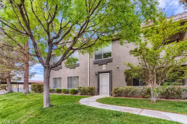 MLS: 2387504 Condo For Sale