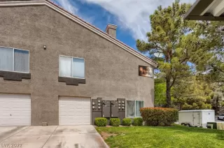 Photo #2: 2387504 Listing