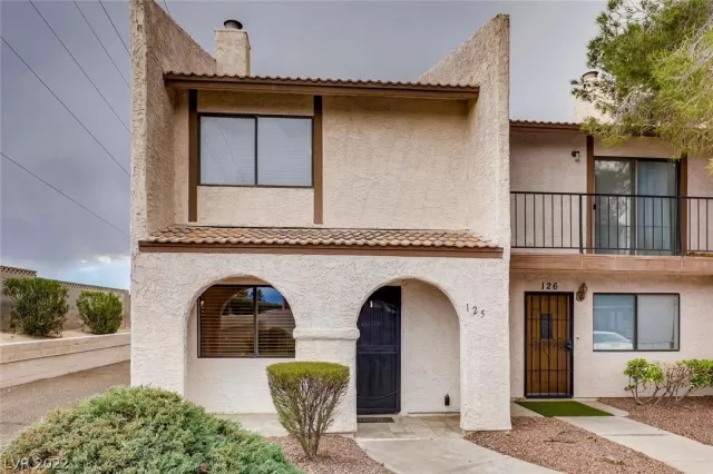 MLS: 2387549 Condo For Sale