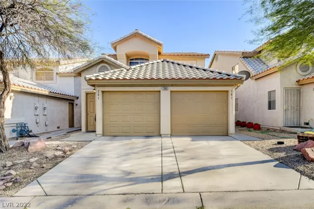 MLS: 2387562 Condo For Sale