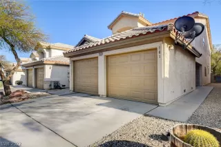 Photo #1: 2387562 Listing