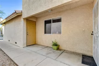 Photo #3: 2387562 Listing