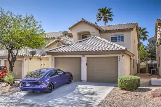 Photo #2: 2387567 Listing