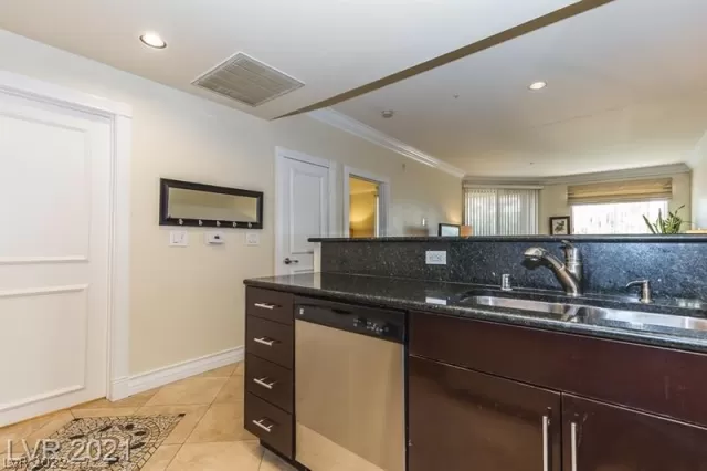 MLS: 2387578 Condo For Sale