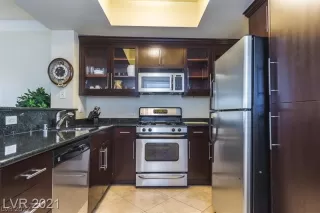 Photo #3: 2387578 Listing