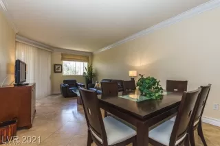 Photo #4: 2387578 Listing