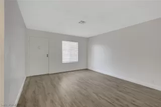 Photo #6: 2387580 Listing 