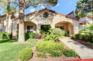 Photo #4: 2387582 Listing