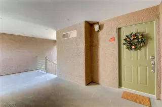 Photo #6: 2387582 Listing