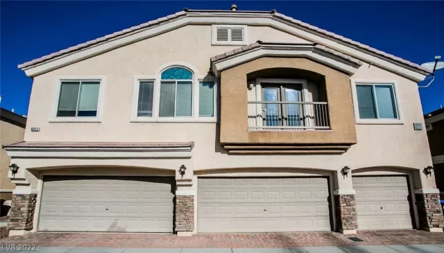 MLS: 2387583 Condo For Sale