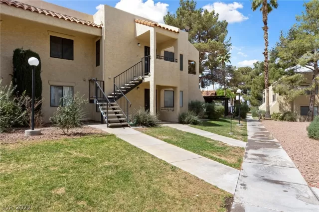 MLS: 2387591 Condo For Sale