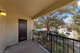 Photo #2: 2387591 Listing 