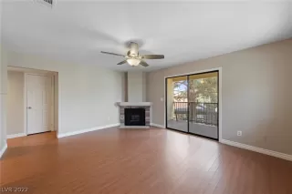 Photo #3: 2387591 Listing 