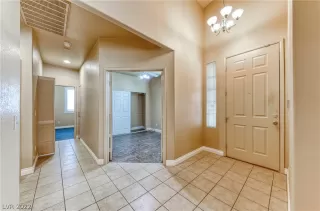 Photo #2: 2387619 Listing 