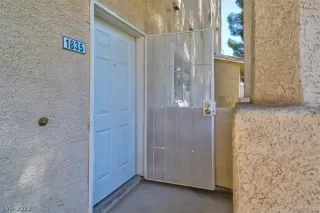 Photo #3: 2387631 Listing