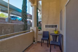 Photo #6: 2387631 Listing