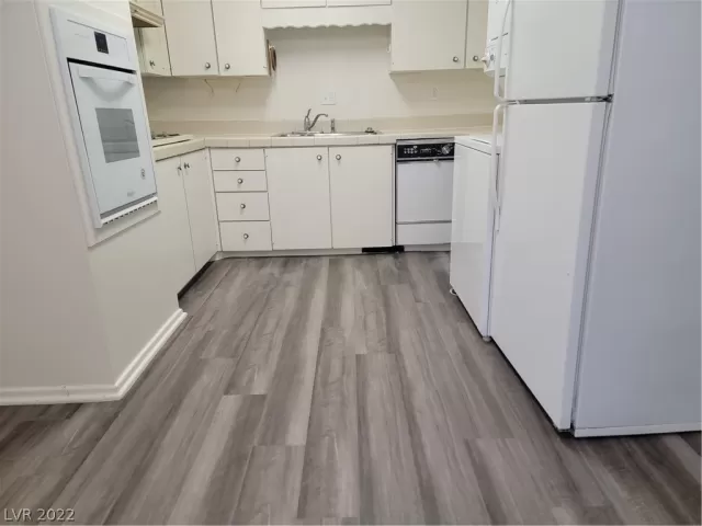 MLS: 2387665 Condo For Sale