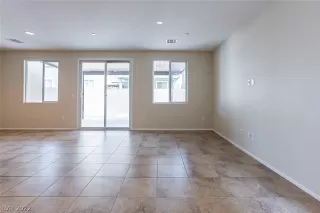 Photo #2: 2387702 Listing