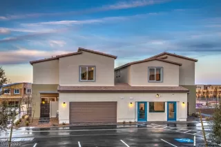 Photo #1: 2387705 Listing