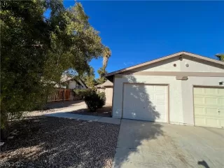 Photo #1: 2387727 Listing