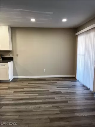 Photo #6: 2387732 Listing 