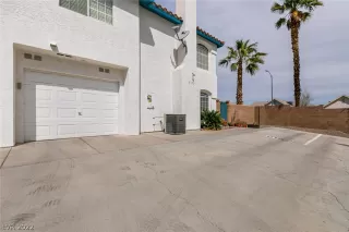 Photo #2: 2387736 Listing 