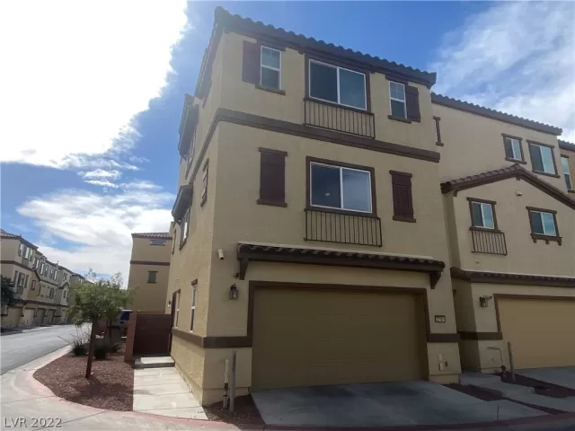 MLS: 2387770 Condo For Sale