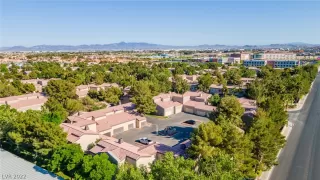 Photo #2: 2387779 Listing