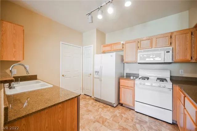 MLS: 2387786 Condo For Sale