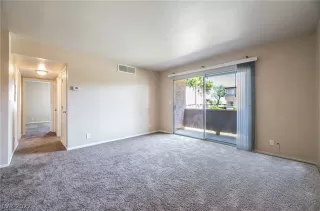 Photo #4: 2387824 Listing 