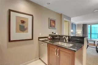 Photo #1: 2387843 Listing