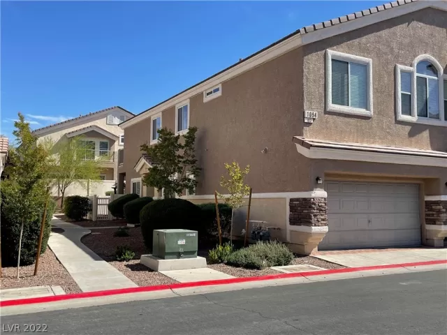 MLS: 2387863 Condo For Sale