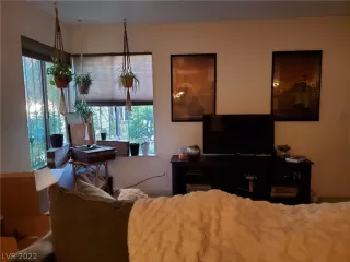 Photo #3: 2387869 Listing 