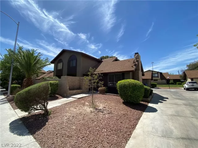 MLS: 2387871 Condo For Sale