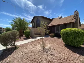 Photo #2: 2387871 Listing 