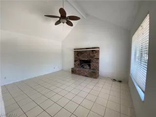 Photo #6: 2387871 Listing 