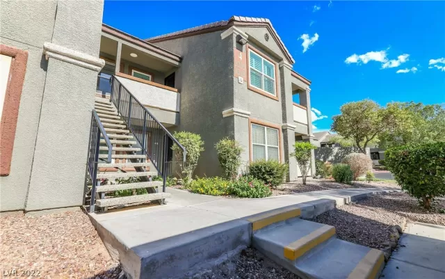 MLS: 2387886 Condo For Sale