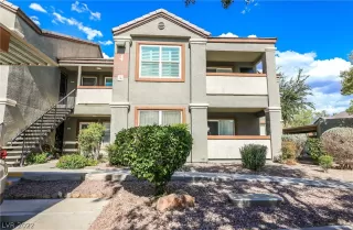 Photo #2: 2387886 Listing