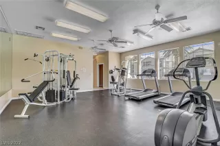 Photo #3: 2387889 Listing 