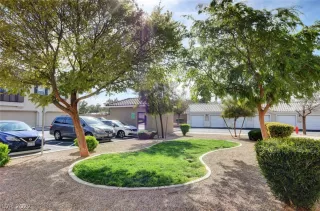 Photo #6: 2387889 Listing 