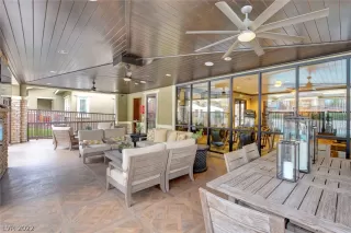 Photo #2: 2387891 Listing 