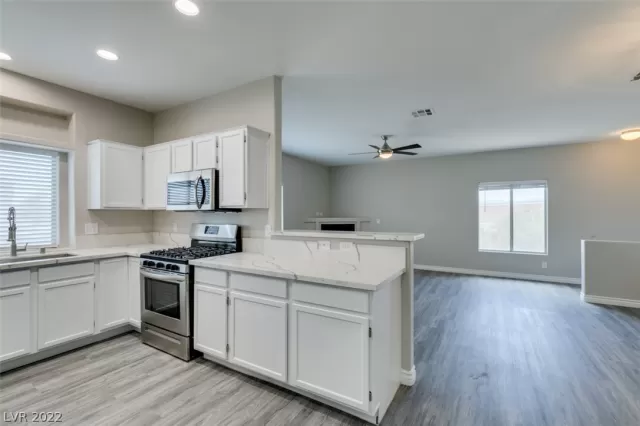 MLS: 2387892 Condo For Sale