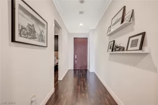 Photo #2: 2387894 Listing