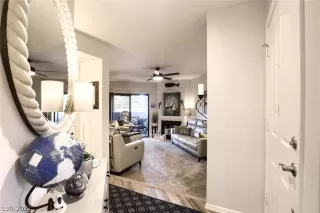 Photo #2: 2387896 Listing