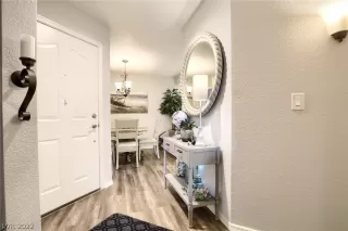 Photo #3: 2387896 Listing