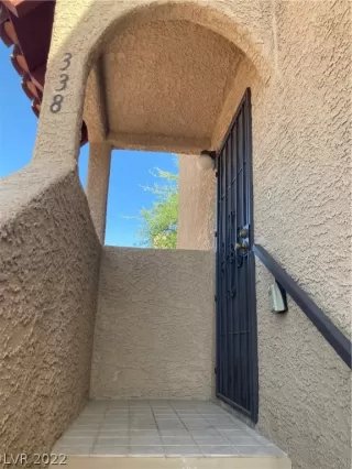 Photo #3: 2387927 Listing 